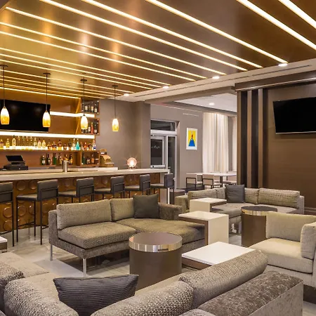 Wingate By Wyndham Miami Airport-3